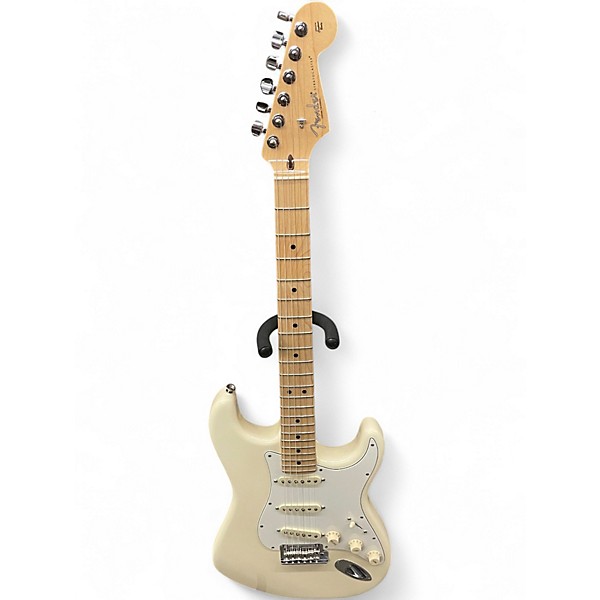 Used Fender American Professional Stratocaster SSS Olympic White Solid Body Electric Guitar