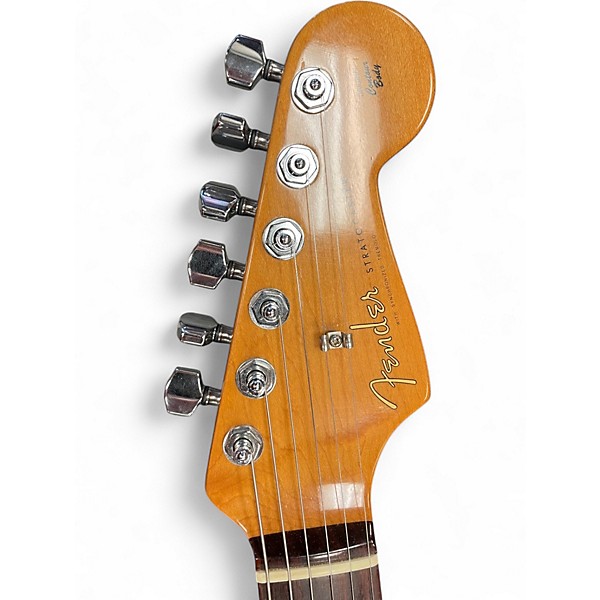 Used Fender Classic Series 1960S Stratocaster 3 Tone Sunburst Solid Body Electric Guitar