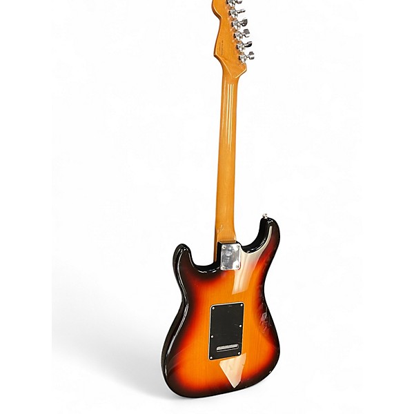 Used Fender Classic Series 1960S Stratocaster 3 Tone Sunburst Solid Body Electric Guitar