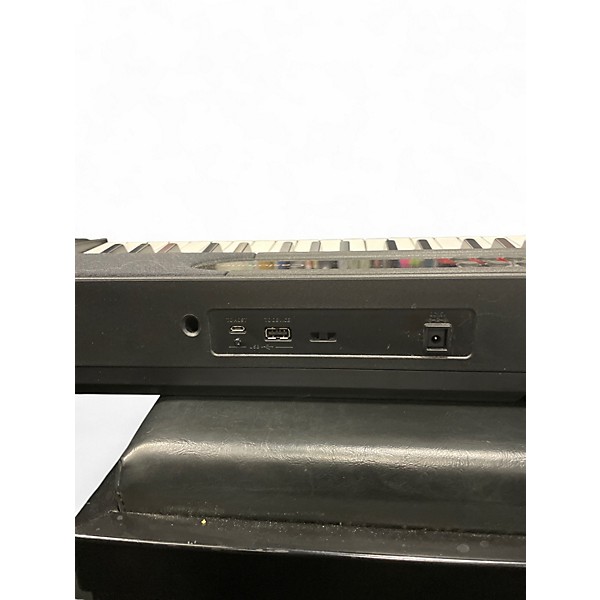 Used Casio CTS410 Portable Keyboard