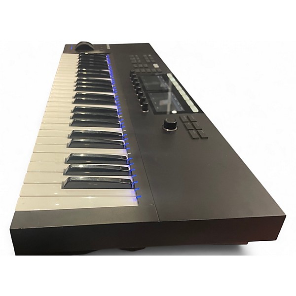 Used Native Instruments Komplete Kontrol S49 MIDI Controller