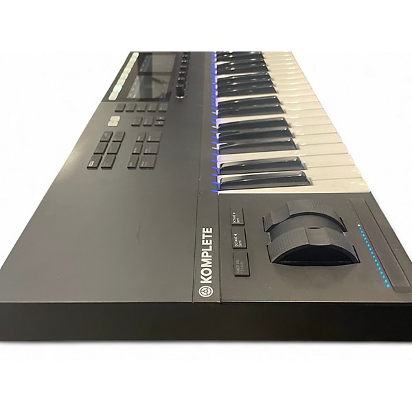 Used Native Instruments Komplete Kontrol S49 MIDI Controller