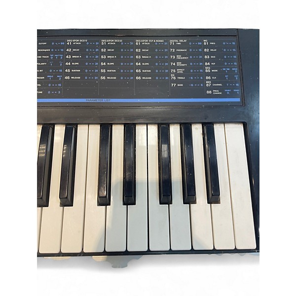 Used KORG Poly-800 MKII Synthesizer