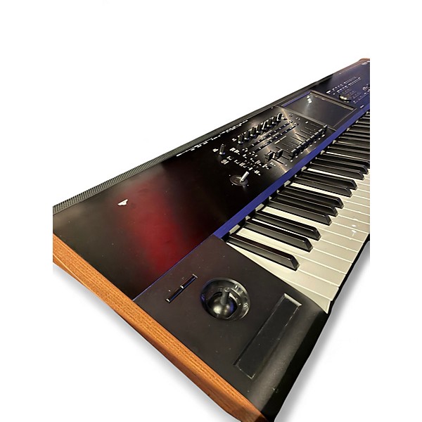 Used KORG Kronos 2 88 Keyboard Workstation