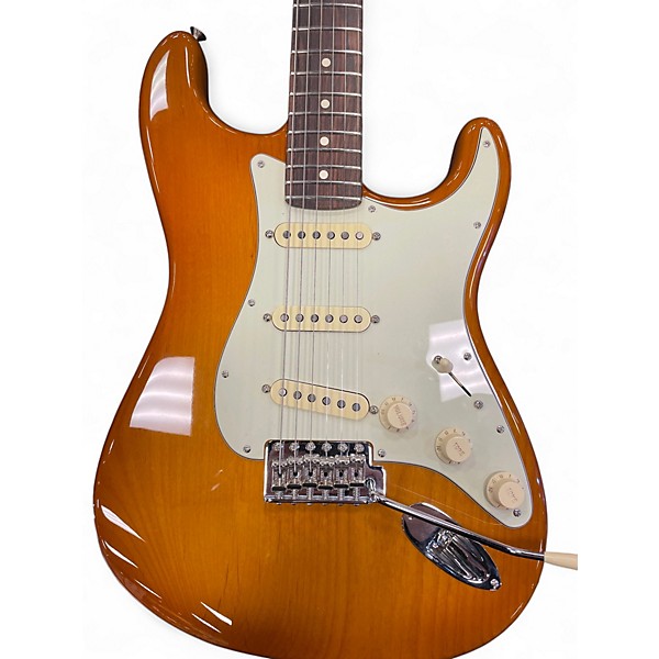 Used Fender American Performer Stratocaster Honey Blonde Solid Body Electric Guitar