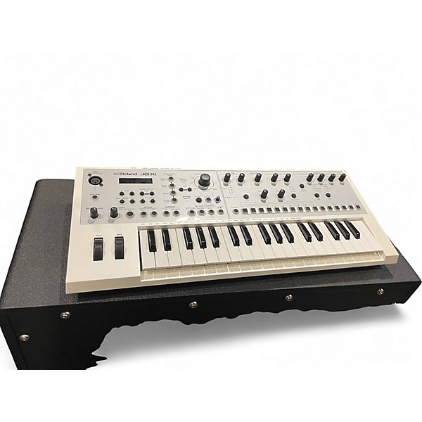 Used Roland JDXI Synthesizer