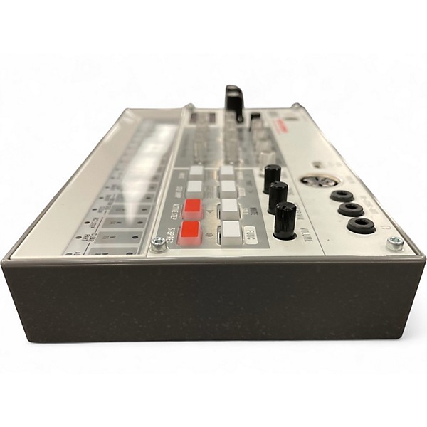 Used KORG VOLCA SAMPLE Synthesizer