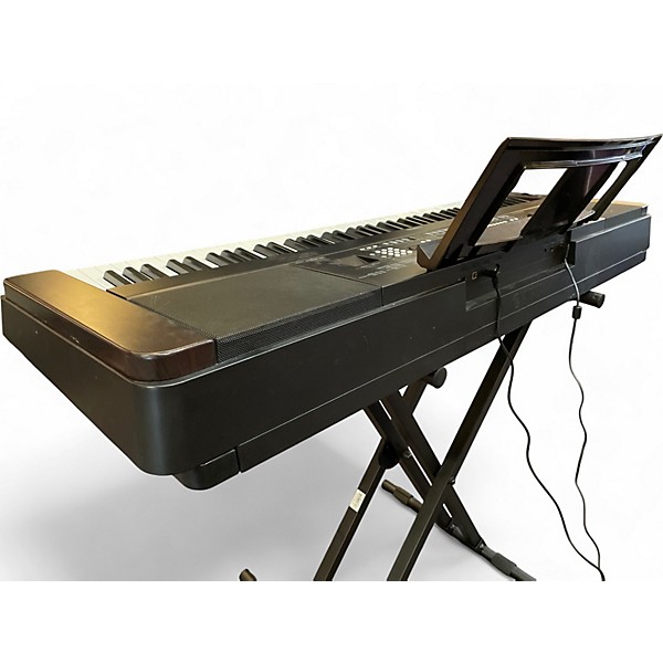 Used Yamaha DGX650 88 Key Portable Keyboard