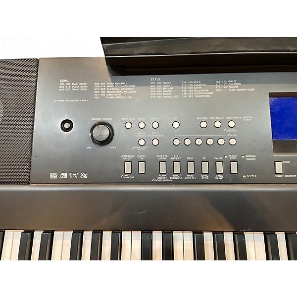 Used Yamaha DGX650 88 Key Portable Keyboard