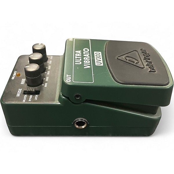 Used Behringer UV300 Ultra Vibrato Effect Pedal