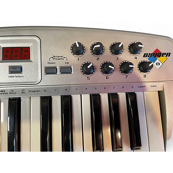 Used Midiman Oxygen 8 MIDI Controller