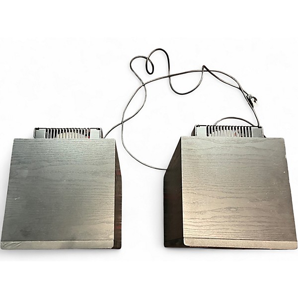 Used Mackie HR824 Pair Powered Monitor