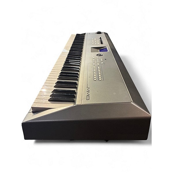 Used Yamaha MM8 88-KEY Synthesizer