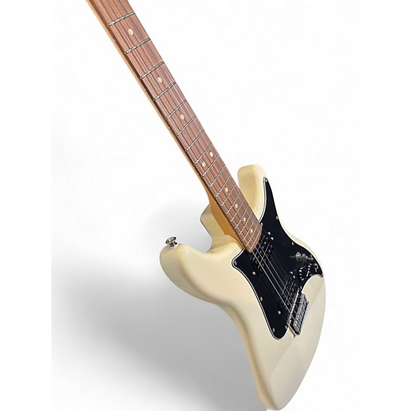 Used Fender Player Lead III Alpine White Solid Body Electric Guitar