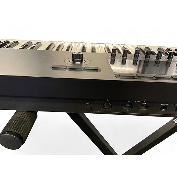 Used Native Instruments kontrol s61 mk3 MIDI Controller