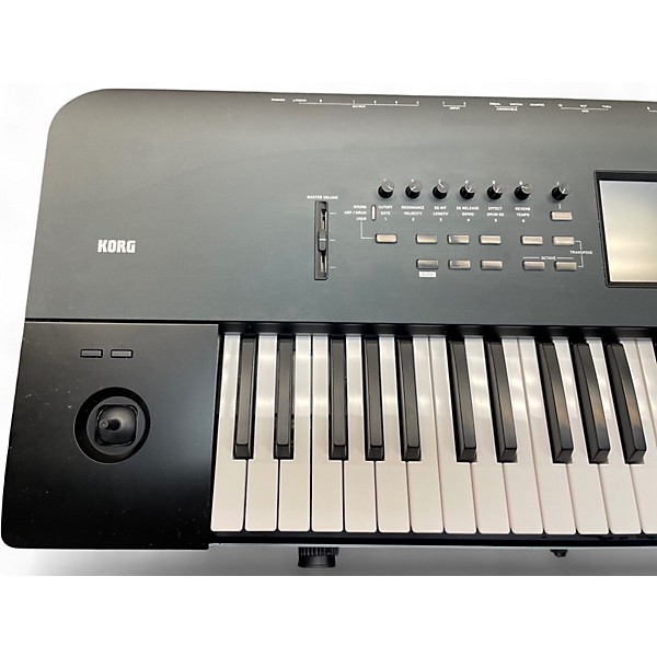 Used KORG nautilus 61 Keyboard Workstation