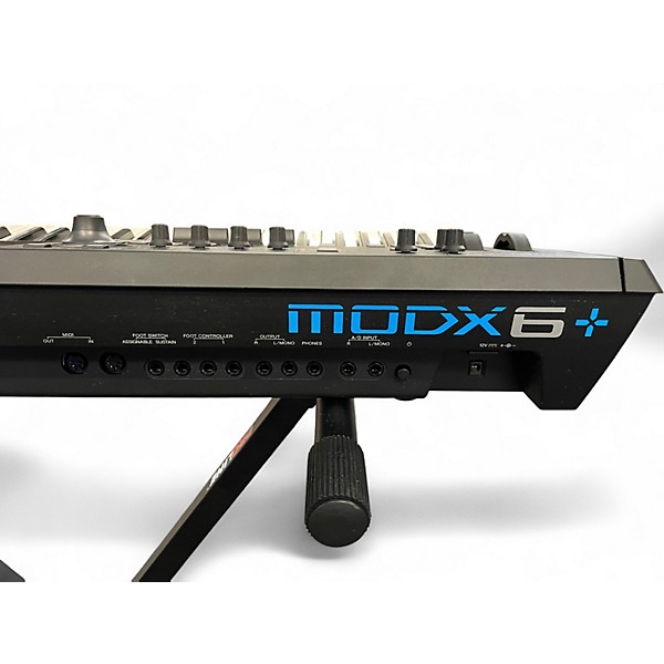 Used Yamaha modx6+ Synthesizer