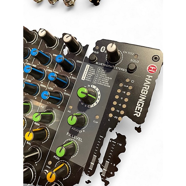 Used Harbinger LV12 Unpowered Mixer