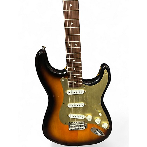 Used 2015 Squier Affinity Stratocaster 3 Color Sunburst Solid Body Electric Guitar