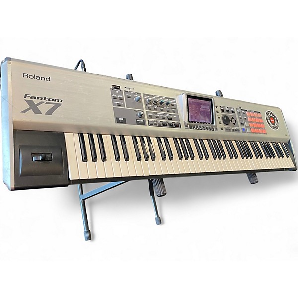 Used Roland Fantom X7 Keyboard Workstation
