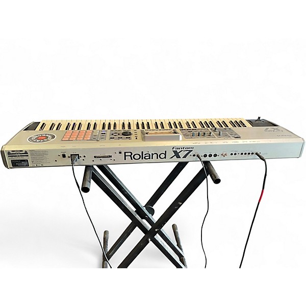 Used Roland Fantom X7 Keyboard Workstation