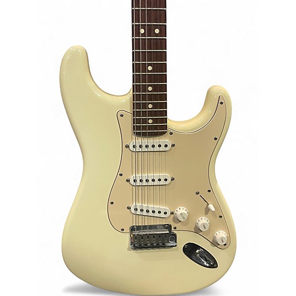 Used 2004 Fender American Standard Stratocaster Olympic White Solid Body Electric Guitar