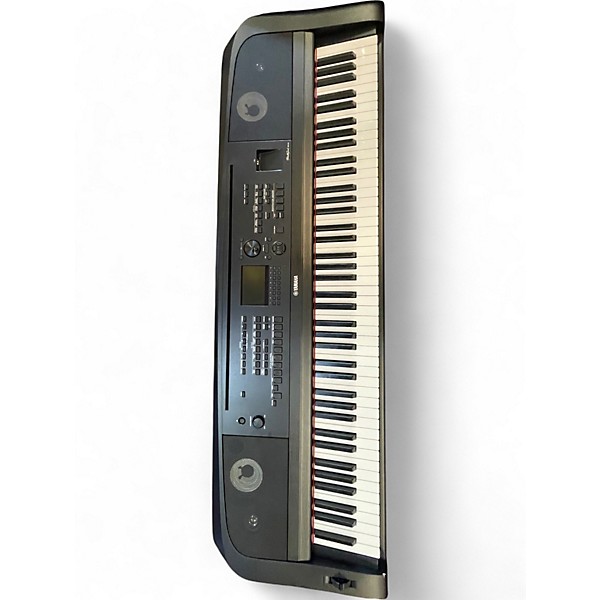 Used Yamaha DGX-670 Digital Piano