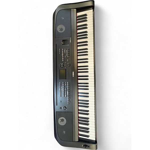 Used Yamaha DGX-670 Digital Piano
