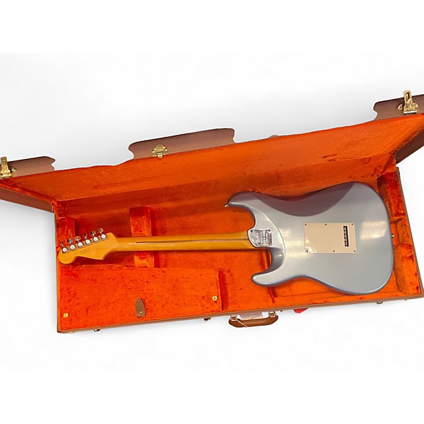 Used Fender American Ultra Luxe Vintage Stratocaster Ice Blue Metallic Solid Body Electric Guitar