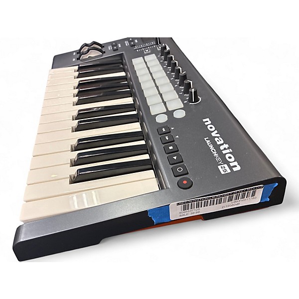 Used Novation Launchkey 25 Key MIDI Controller