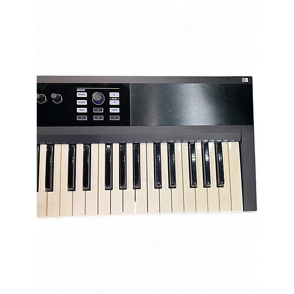 Used Native Instruments Komplete Kontrol S61 MIDI Controller