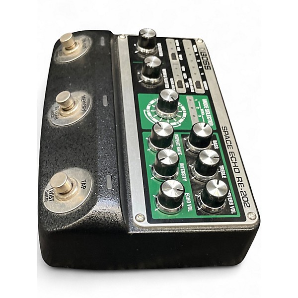 Used BOSS RE-202 Effect Pedal
