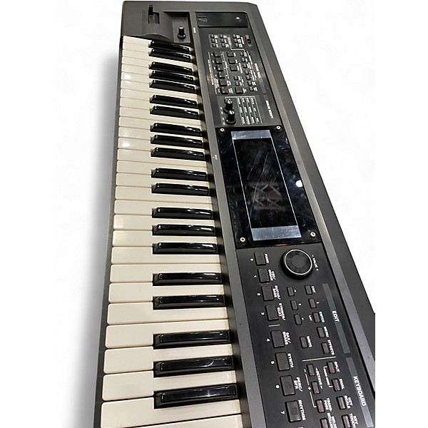 Used Roland GW8 61 Key Keyboard Workstation
