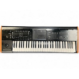 Used KORG KRONOS 2 61 Keyboard Workstation
