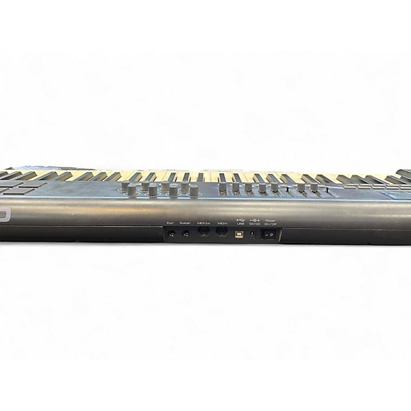 Used M-Audio Axiom 61 Key MIDI Controller