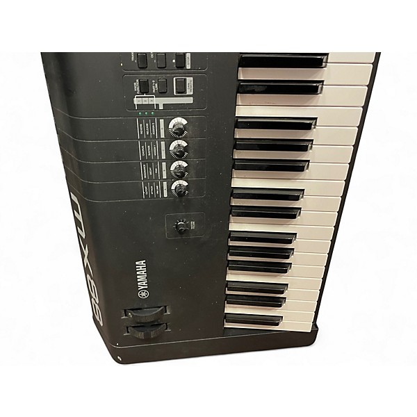 Used Yamaha MX88 Synthesizer