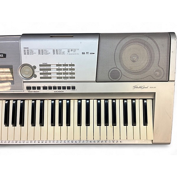 Used Yamaha DGX205 Digital Piano