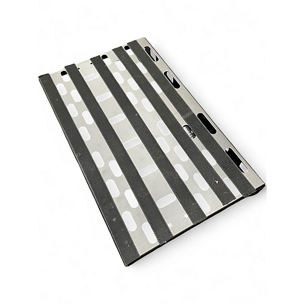 Used Voodoo Lab Dingbat Pedal Board