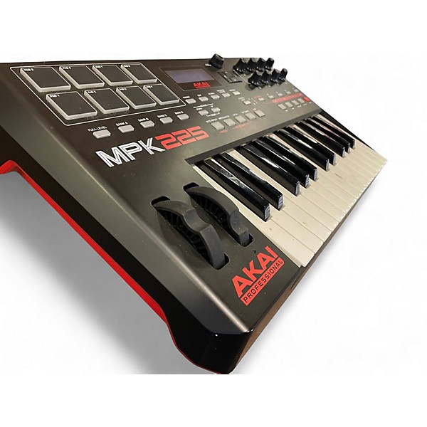 Used Akai Professional MPK225 25-Key MIDI Controller