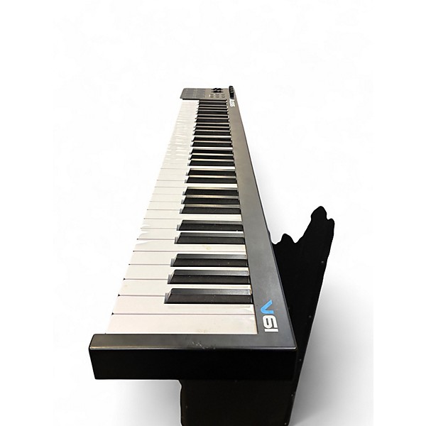 Used Alesis v61 MIDI Controller