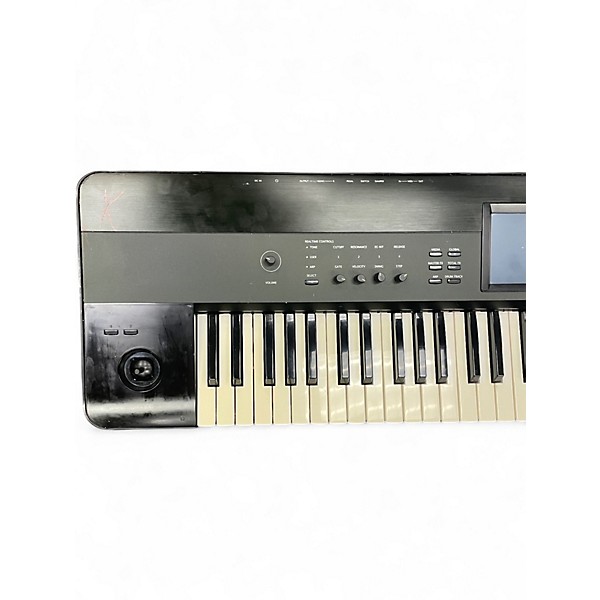 Used KORG Krome 61 Key Keyboard Workstation