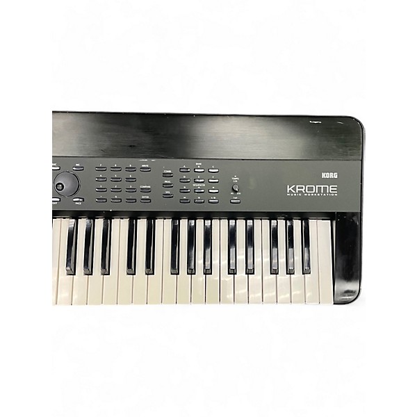 Used KORG Krome 61 Key Keyboard Workstation