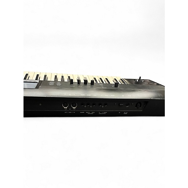 Used KORG Krome 61 Key Keyboard Workstation