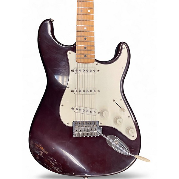 Used 2001 Fender Player Stratocaster Black Solid Body Electric Guitar