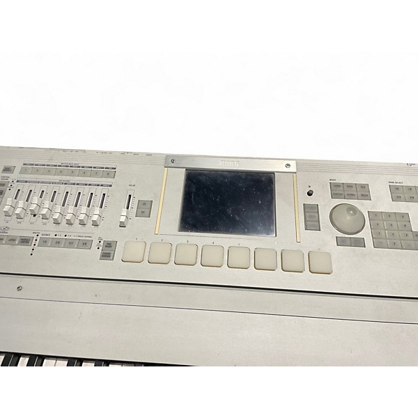 Used KORG M3 88 Key Keyboard Workstation