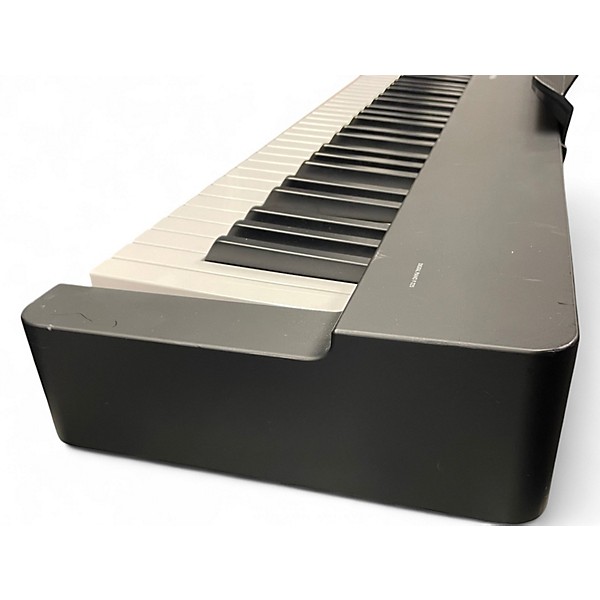 Used Yamaha P225 Stage Piano