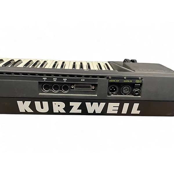 Used Kurzweil K2000 Keyboard Workstation