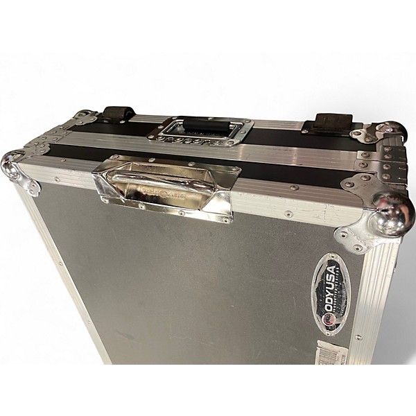 Used Odyssey FZRANE1272W DJ Case