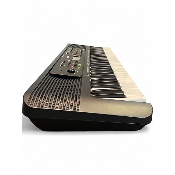 Used Yamaha PSR-E283 Portable Keyboard