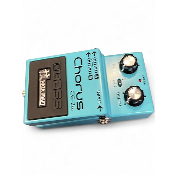 Used BOSS CE-2W Effect Pedal
